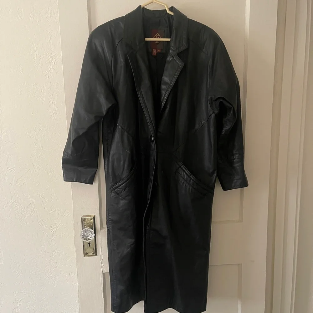 Vintage Black Leather Men's trench coat Gemini leather timeless sleek retro M